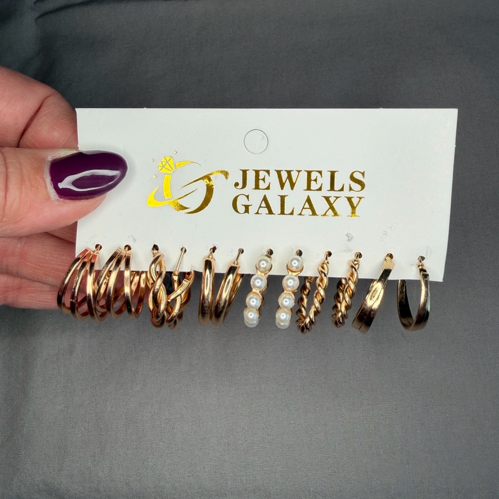 Galaxy By Harvic Gold and‎ Pearl Earring Set